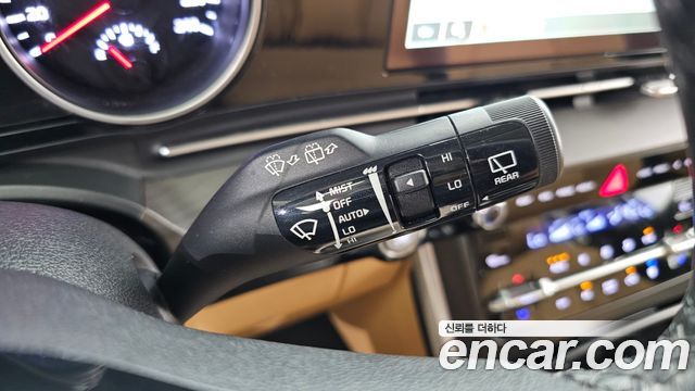 Kia Carnival (IV) Diesel 9-Seater Prestige 2023 — фото 18