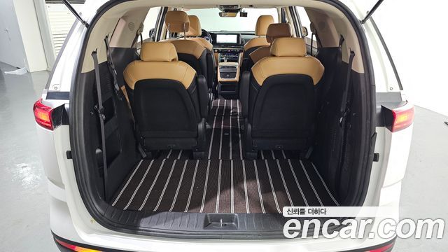 Kia Carnival (IV) Diesel 9-Seater Prestige 2023 — фото 35