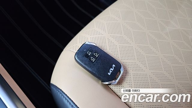 Kia Carnival (IV) Diesel 9-Seater Prestige 2023 — фото 36