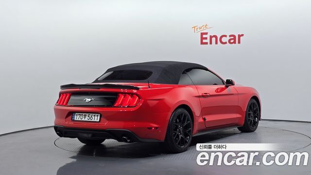 Ford Mustang Convertible 2020 — фото 2