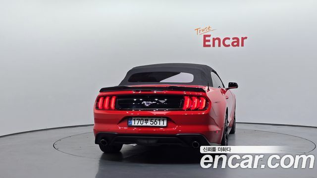 Ford Mustang Convertible 2020 — фото 4