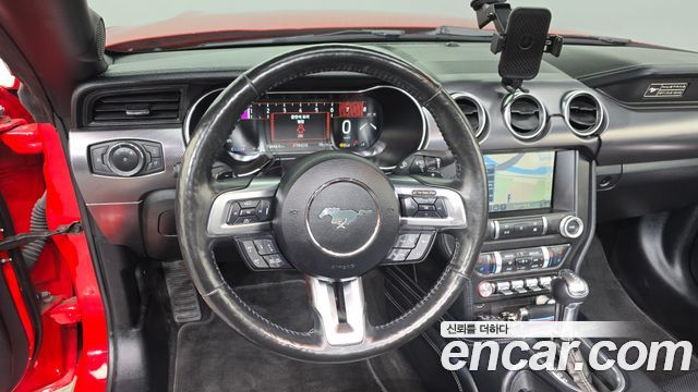 Ford Mustang Convertible 2020 — фото 13
