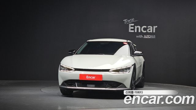 Kia EV6 Long Range Light 2023 — фото 3
