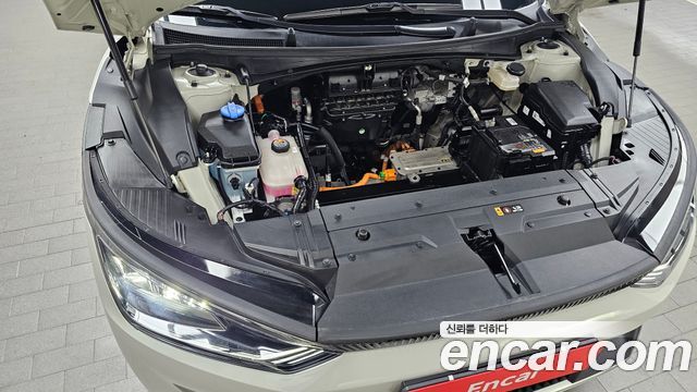 Kia EV6 Long Range Light 2023 — фото 6
