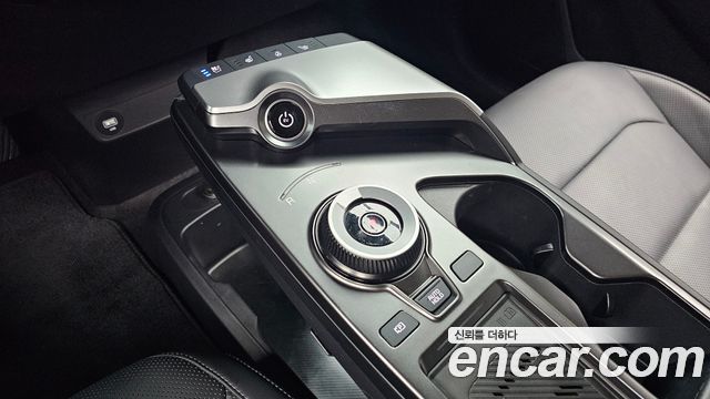 Kia EV6 Long Range Light 2023 — фото 9