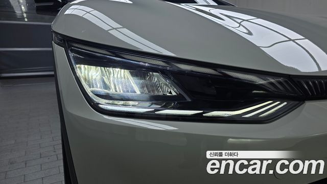 Kia EV6 Long Range Light 2023 — фото 22