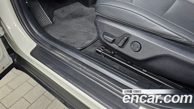 Kia EV6 Long Range Light 2023 — фото 27