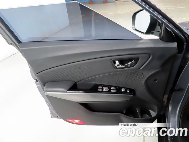 KG Mobility (SsangYong) Tivoli Armor VX 2WD 2018 — фото 18
