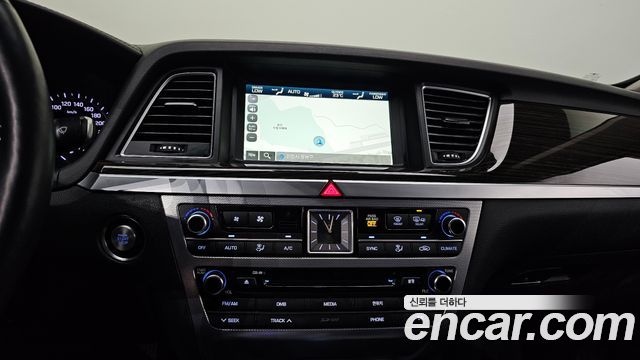 Genesis G80 3.3 GDI AWD Luxury 2018 — фото 14