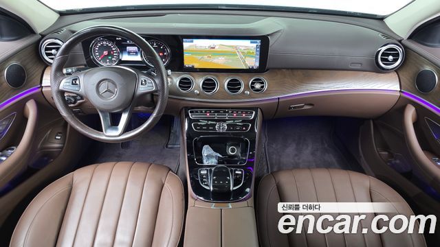 Mercedes-Benz E-Class (W213) E220d 4MATIC Exclusive 2018 — фото 7