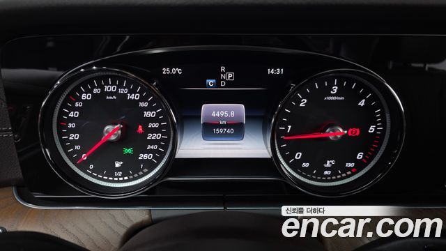 Mercedes-Benz E-Class (W213) E220d 4MATIC Exclusive 2018 — фото 8