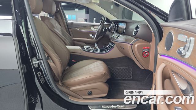 Mercedes-Benz E-Class (W213) E220d 4MATIC Exclusive 2018 — фото 11