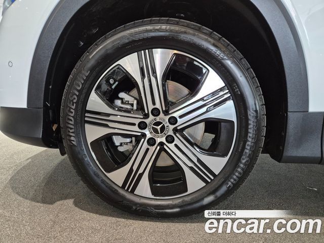 Mercedes-Benz EQB (X243) EQB300 4MATIC Progressive 2026 — фото 5