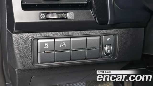 KG Mobility (SsangYong) Rexton Sports Diesel 2.2 4WD Prestige Special 2020 — фото 19
