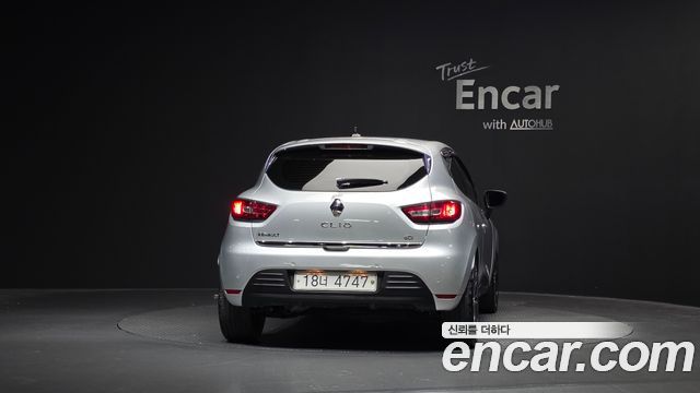 Renault Korea Clio ZEN 2018 — фото 4