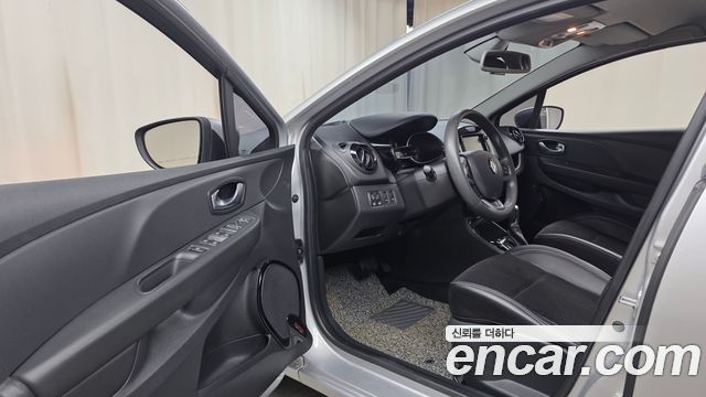 Renault Korea Clio ZEN 2018 — фото 10
