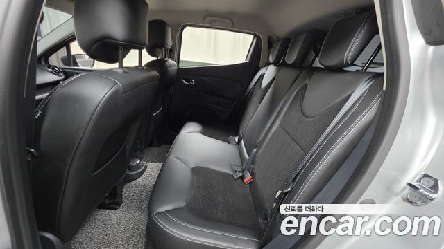 Renault Korea Clio ZEN 2018 — фото 12