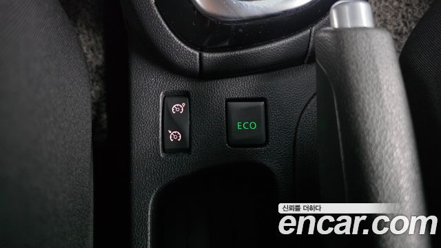 Renault Korea Clio ZEN 2018 — фото 13