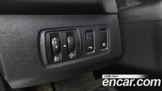 Renault Korea Clio ZEN 2018 — фото 20