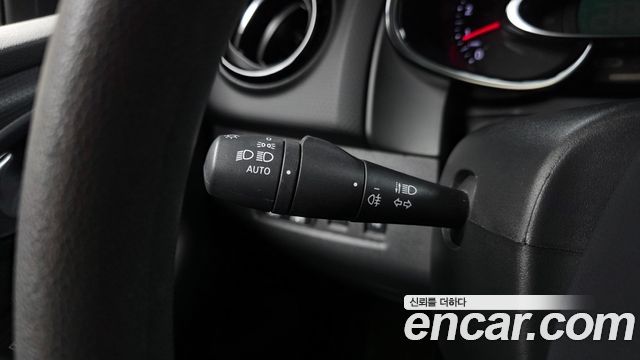 Renault Korea Clio ZEN 2018 — фото 29