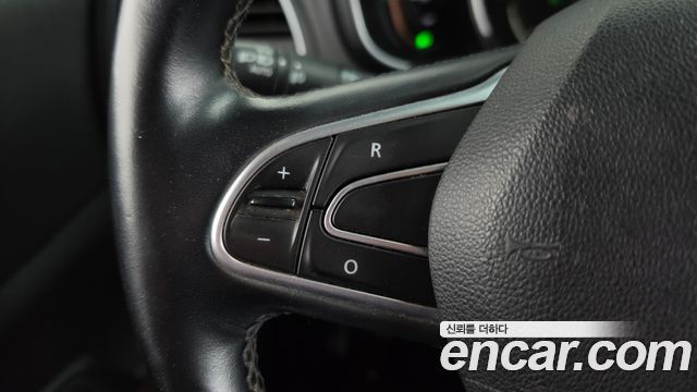 Renault Korea QM6 Diesel 2WD RE Signature 2017 — фото 15