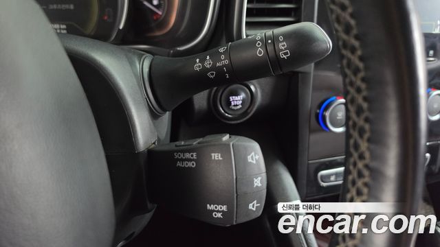 Renault Korea QM6 Diesel 2WD RE Signature 2017 — фото 27