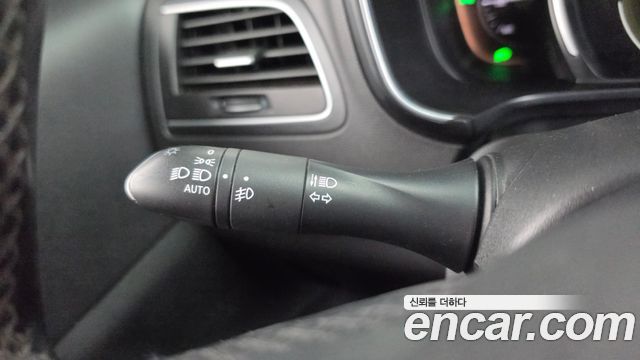 Renault Korea QM6 Diesel 2WD RE Signature 2017 — фото 29