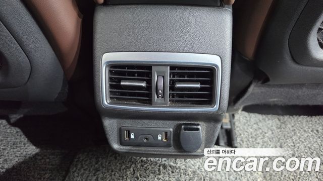 Renault Korea QM6 Diesel 2WD RE Signature 2017 — фото 33