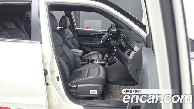 KG Mobility (SsangYong) Beautiful Korando Gasoline 1.5 2WD R-Plus 2021 — фото 11