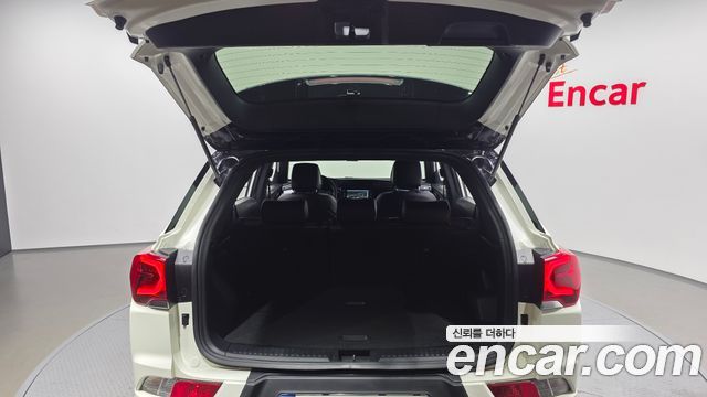 KG Mobility (SsangYong) Beautiful Korando Gasoline 1.5 2WD R-Plus 2021 — фото 20