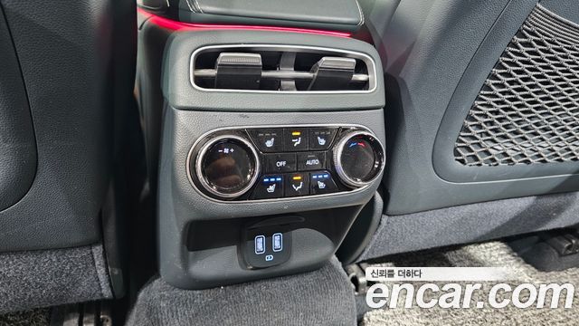 Genesis Electrified (GV70) e-AWD 2022 — фото 16