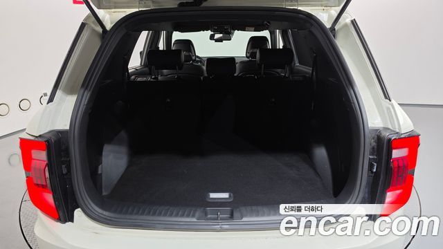 KG Mobility (SsangYong) Torres Gasoline 1.5 2WD T7 2025 — фото 20