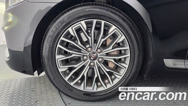 Kia K9 3.8 GDI AWD PlatinumⅠ 2019 — фото 5