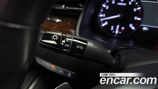 Kia K9 3.8 GDI AWD PlatinumⅠ 2019 — фото 27