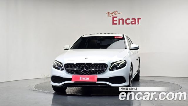 Mercedes-Benz E-Class (W213) E220d Avantgarde 2019 — фото 3