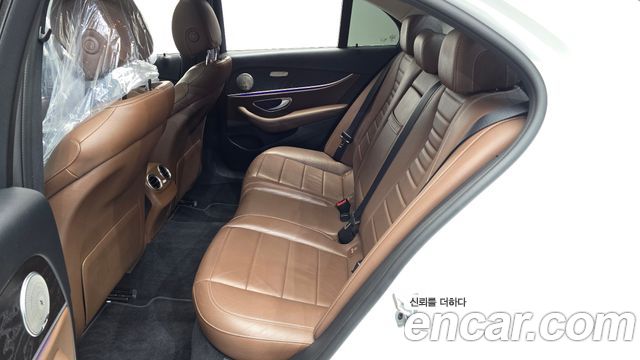 Mercedes-Benz E-Class (W213) E220d Avantgarde 2019 — фото 11