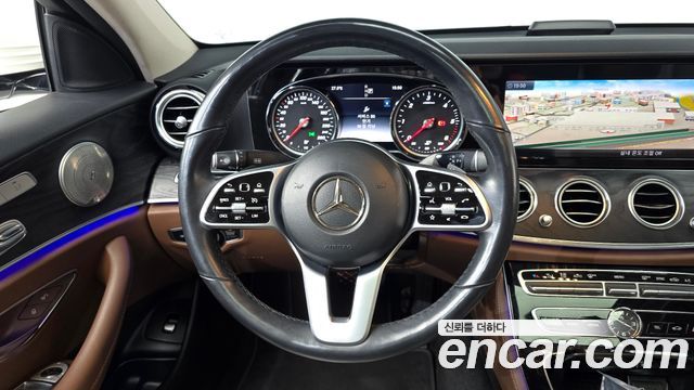 Mercedes-Benz E-Class (W213) E220d Avantgarde 2019 — фото 13