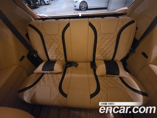 Kia Carnival (IV) Gasoline 9-seater Limousine(Special vehicle) 2021 — фото 17