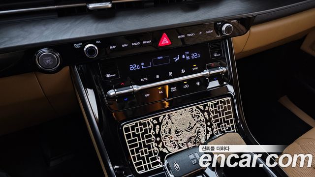 Kia Carnival (IV) Gasoline 9-seater Limousine(Special vehicle) 2021 — фото 35