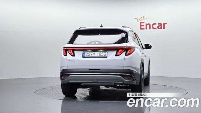 Hyundai Tucson Hybrid (NX4) HEV 1.6 2WD Inspiration 2024 — фото 4
