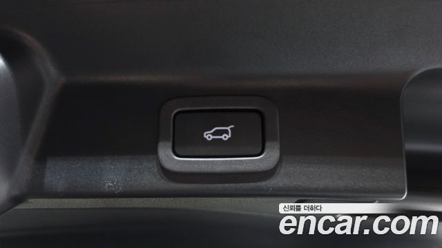 Jaguar F-PACE 20d Prestige 2018 — фото 27