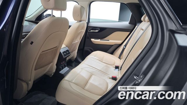 Jaguar F-PACE 20d Prestige 2018 — фото 29