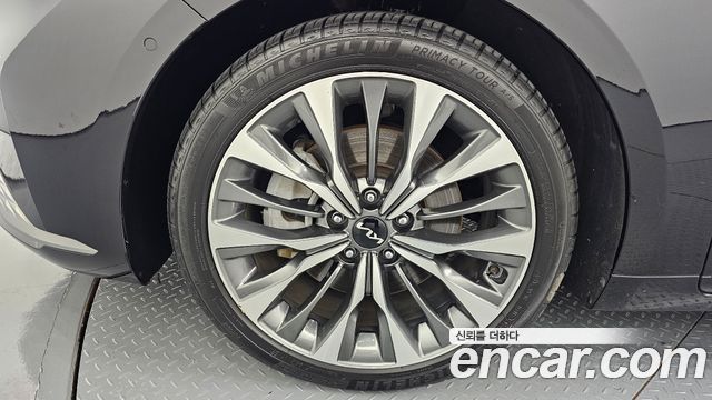 Kia K8 2.5 Gasoline 2WD Noblesse 2022 — фото 5