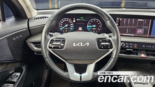 Kia K8 2.5 Gasoline 2WD Noblesse 2022 — фото 13