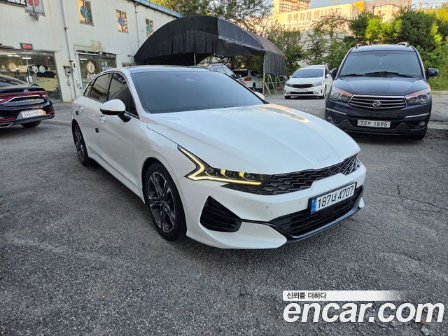 Kia K5 (III) 2.0 Signature