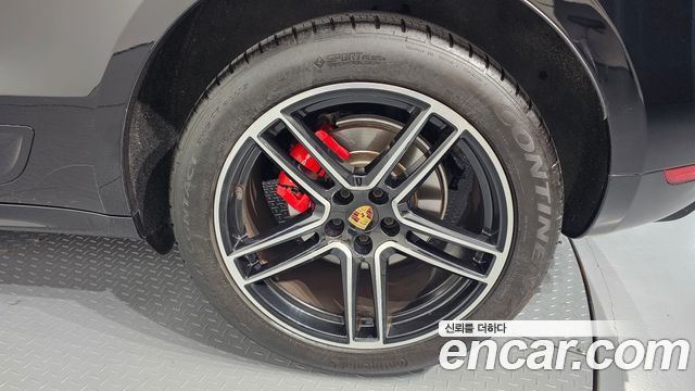 Porsche Macan 2.9 GTS 95B 2020 — фото 21