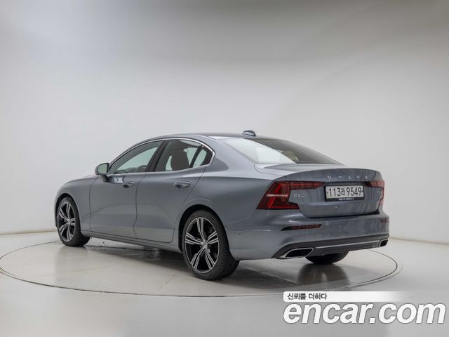 Volvo S60 (III) T5 Inscroption 2020 — фото 4