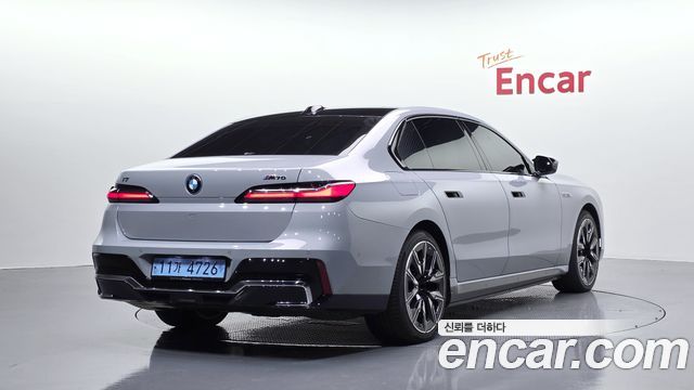 BMW i7 (G70) M70 xDrive 2024 — фото 2