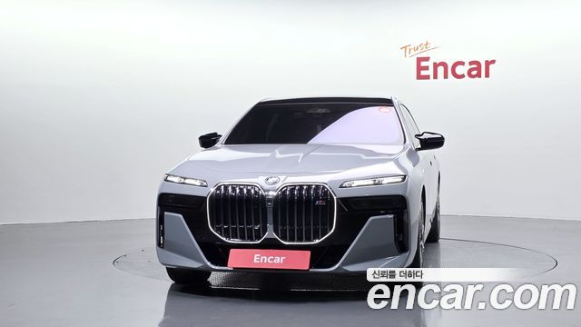 BMW i7 (G70) M70 xDrive 2024 — фото 3