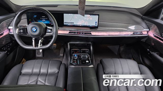 BMW i7 (G70) M70 xDrive 2024 — фото 7